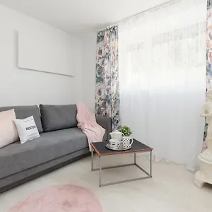  Apartament Affordable Underground Near Pge Narodowy By Renters
